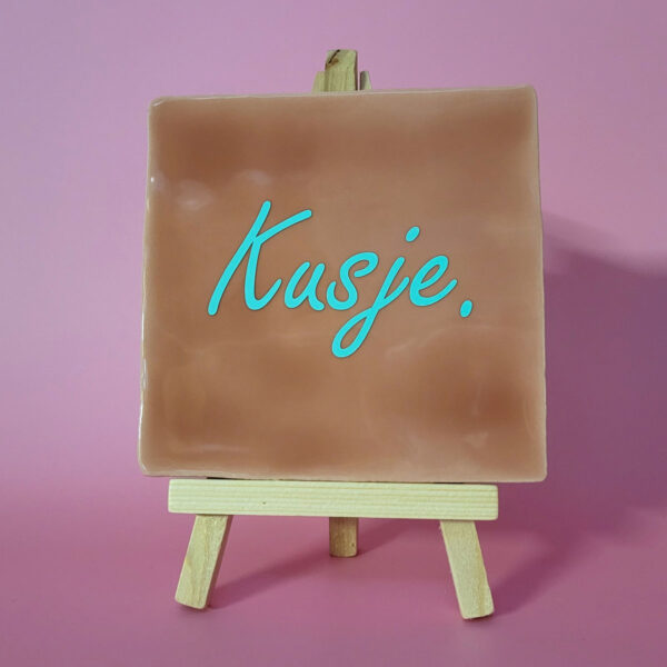 Tegeltje_Kusje